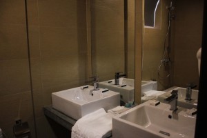 toilet familyroom